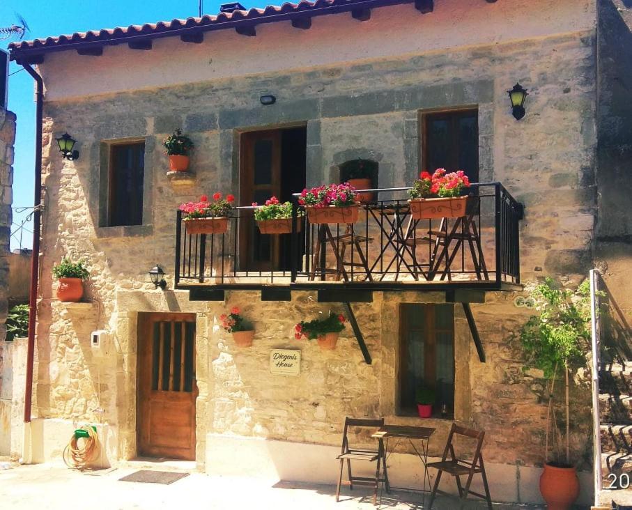 Diogenis House Apartment Moirai Exterior photo