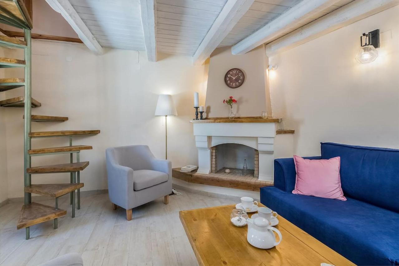 Diogenis House Apartment Moirai Exterior photo